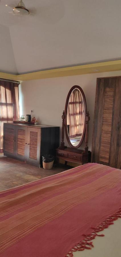 Mariposa Beach Grove Agonda Extérieur photo